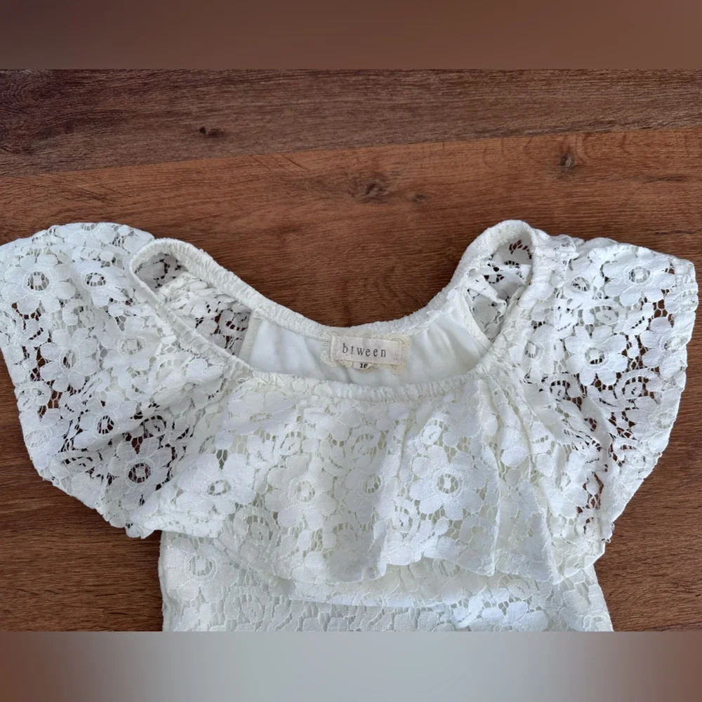 NWOT Girls Size 10 Charming White Lace Dress